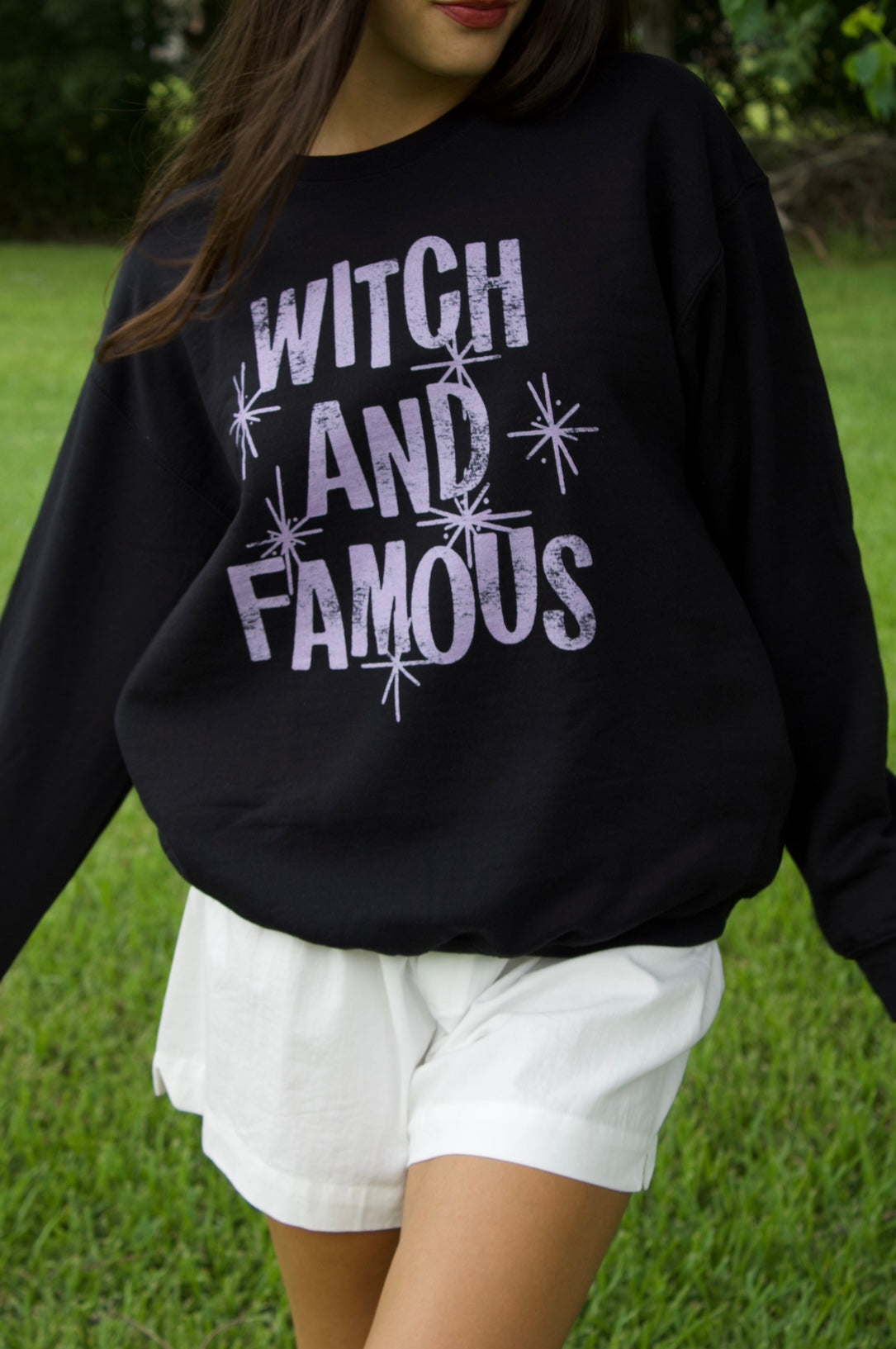 WITCH AND FAMOUS CREWNECK