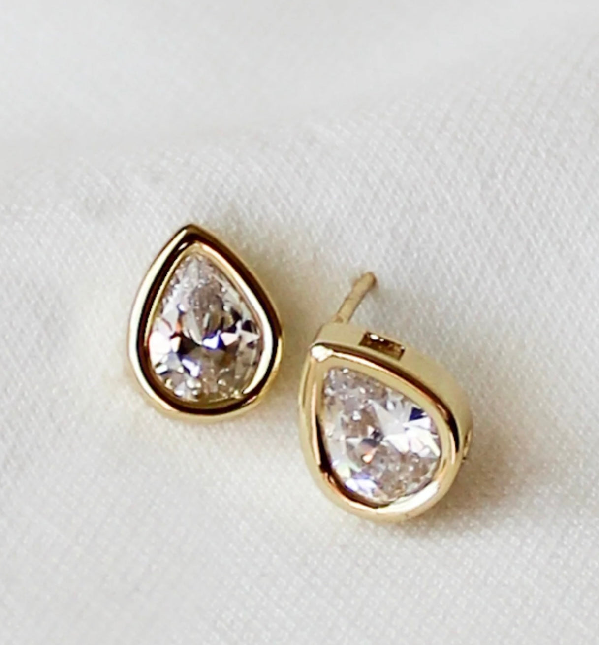 BRIDGET STUD EARRING