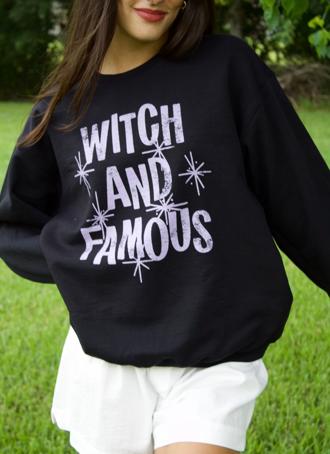 WITCH AND FAMOUS CREWNECK