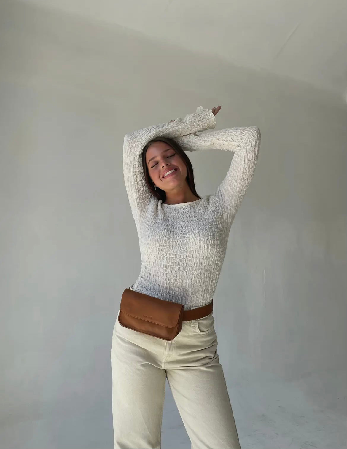 Mandrn Ziggy Tan Crossbody Bag