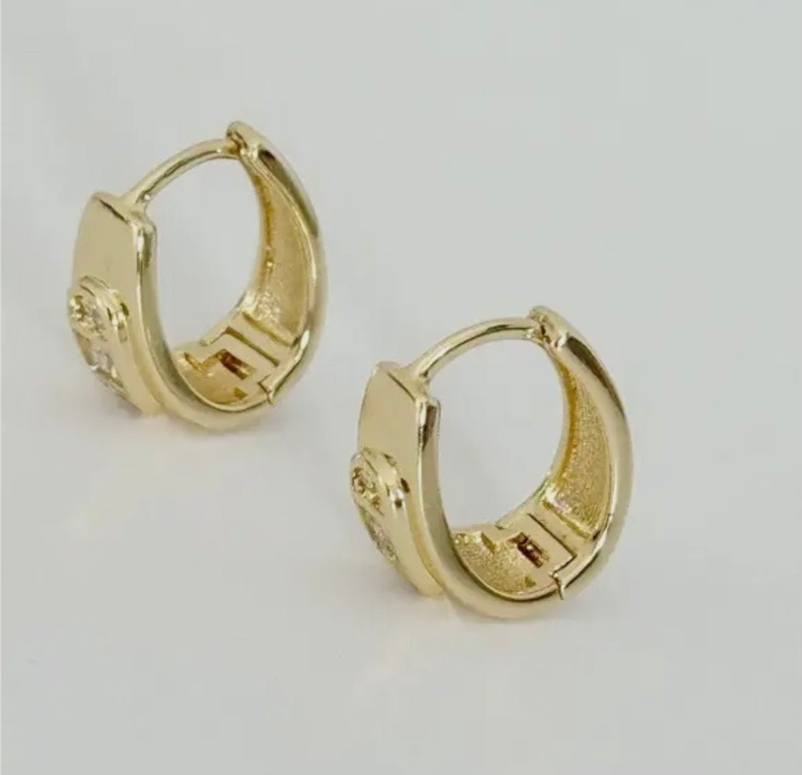 Vani Hoops Gold