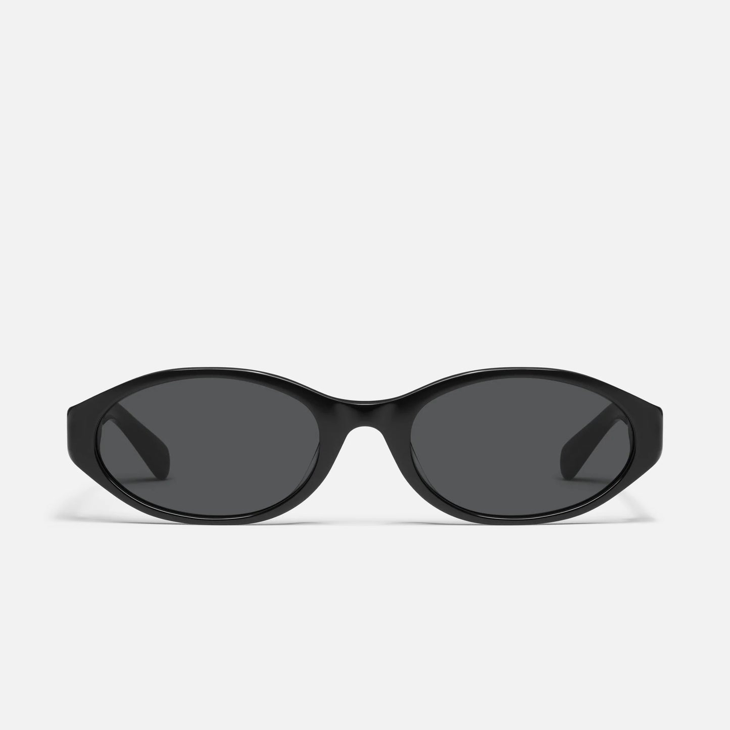 QUAY AURA POINTS BLACK SUNGLASSES