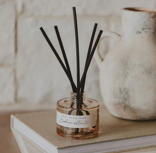 CASHMERE AND VANILLA REED DIFFUSER