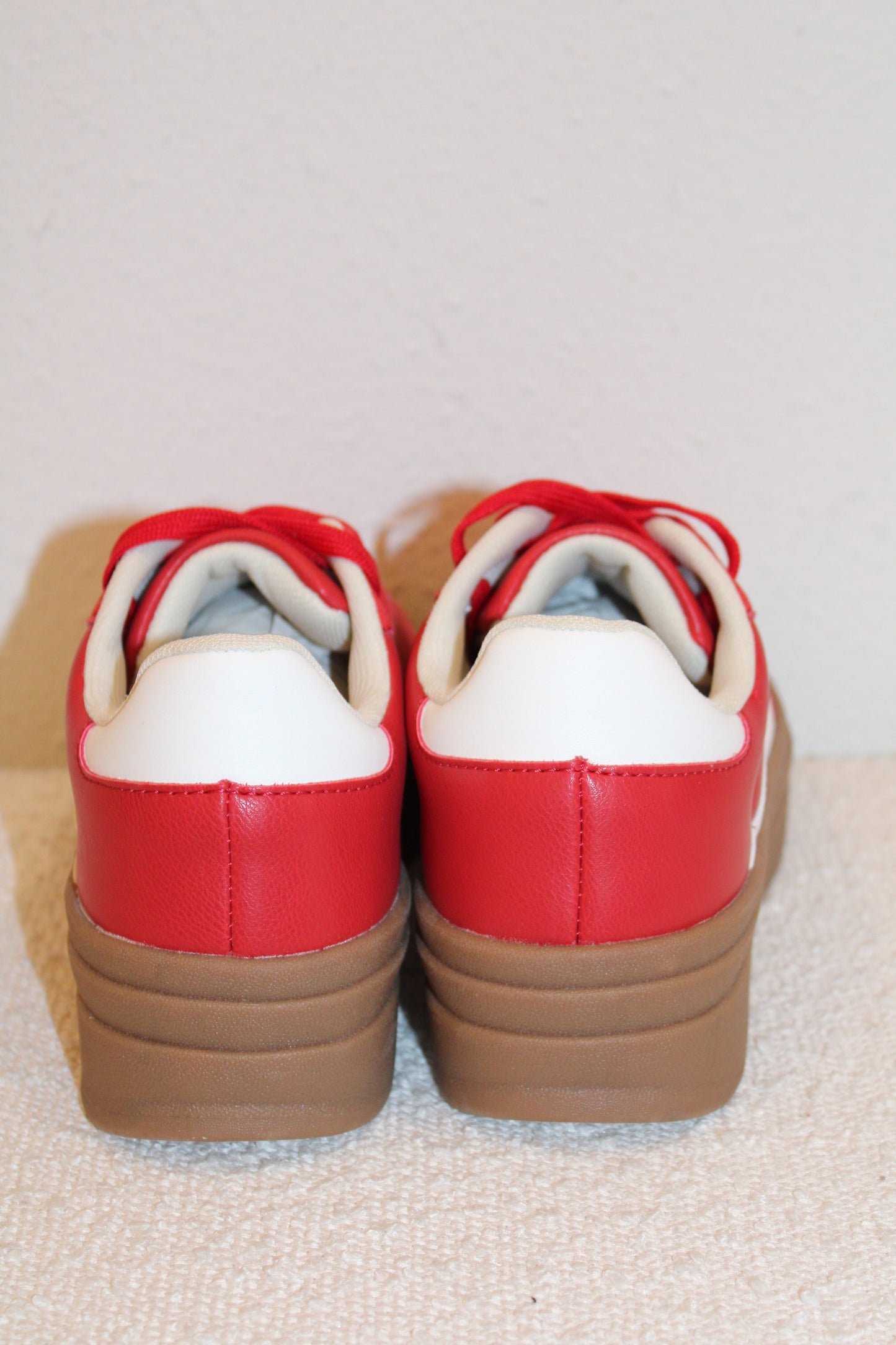 RED COLORBLOCK PLATFORM SNEAKERS