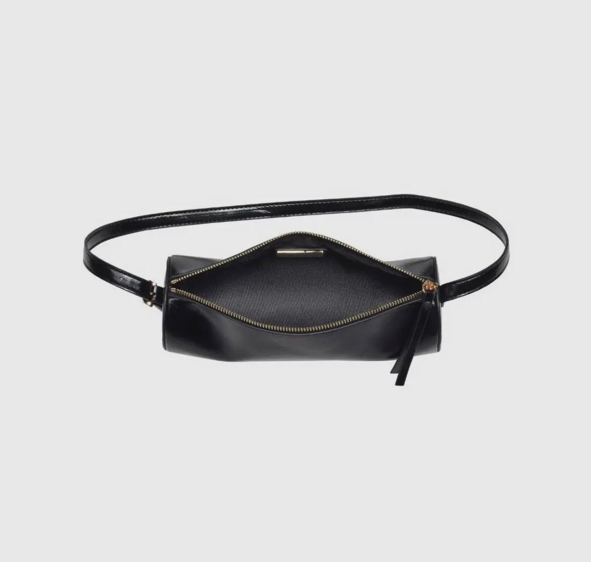 BLACK MILA BARREL BAG