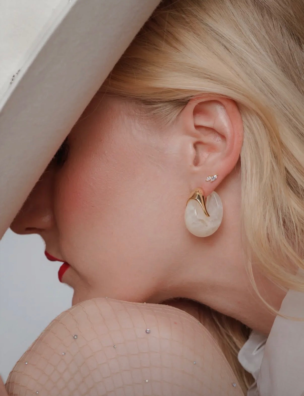 Casey Retro Hoop Earring