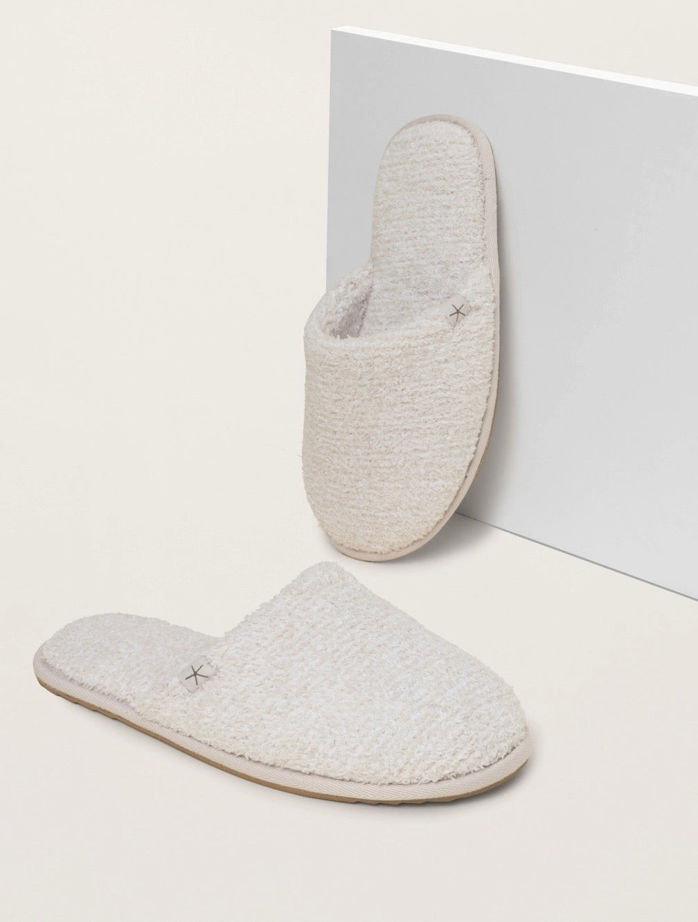 Barefoot Dreams Cozy/Chic Stone White Unisex Slippers