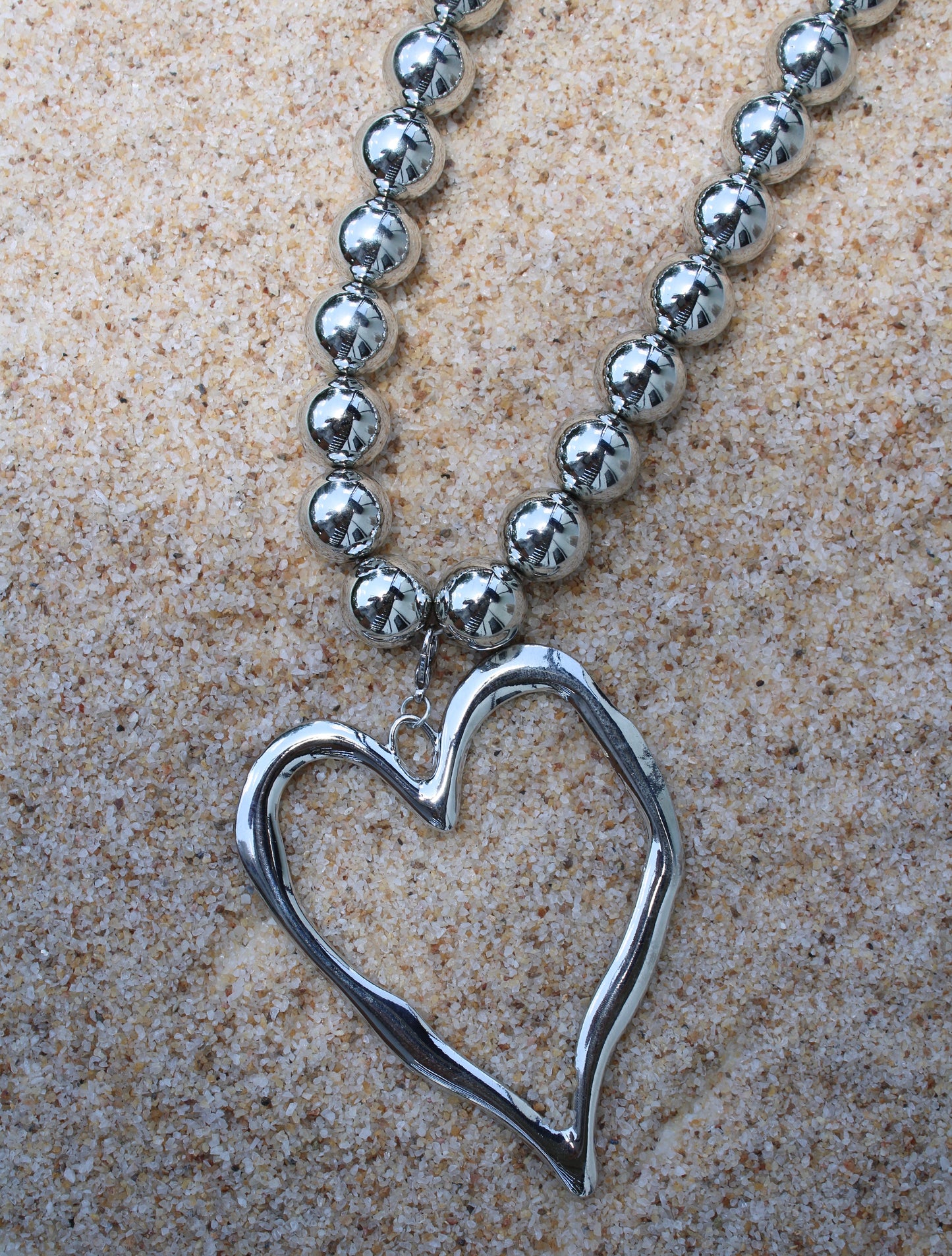 Silver Retro Heart Necklace