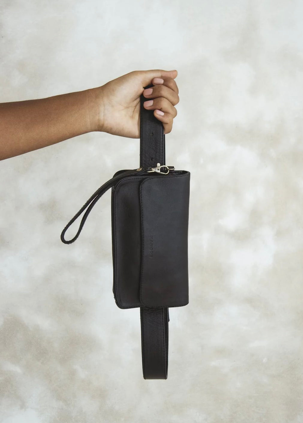 Mandrn Ziggy Black Crossbody Bag