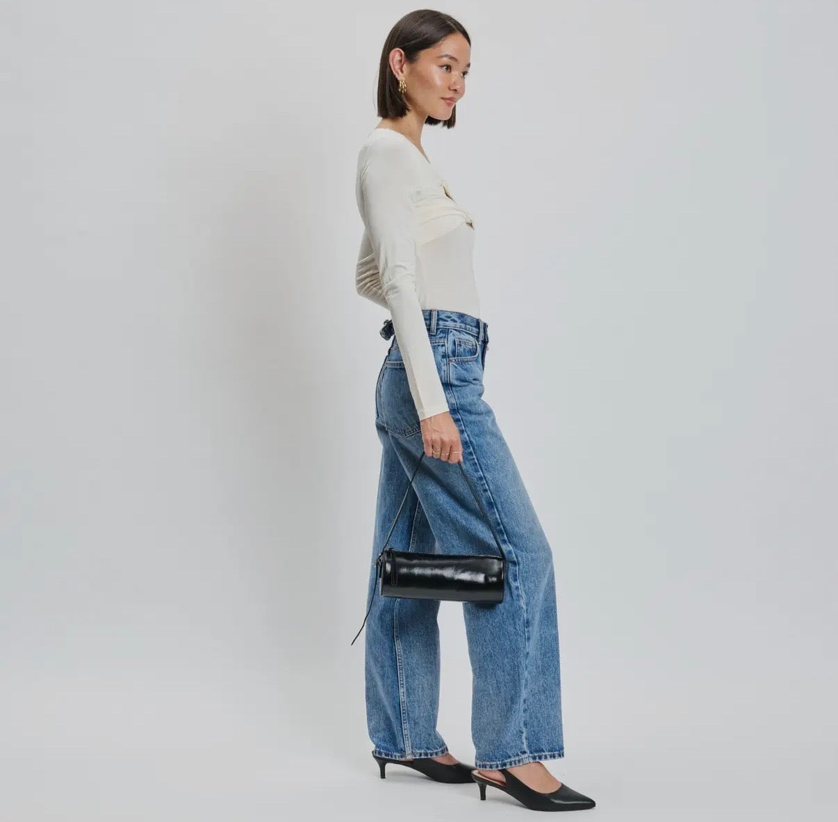 BLACK MILA BARREL BAG