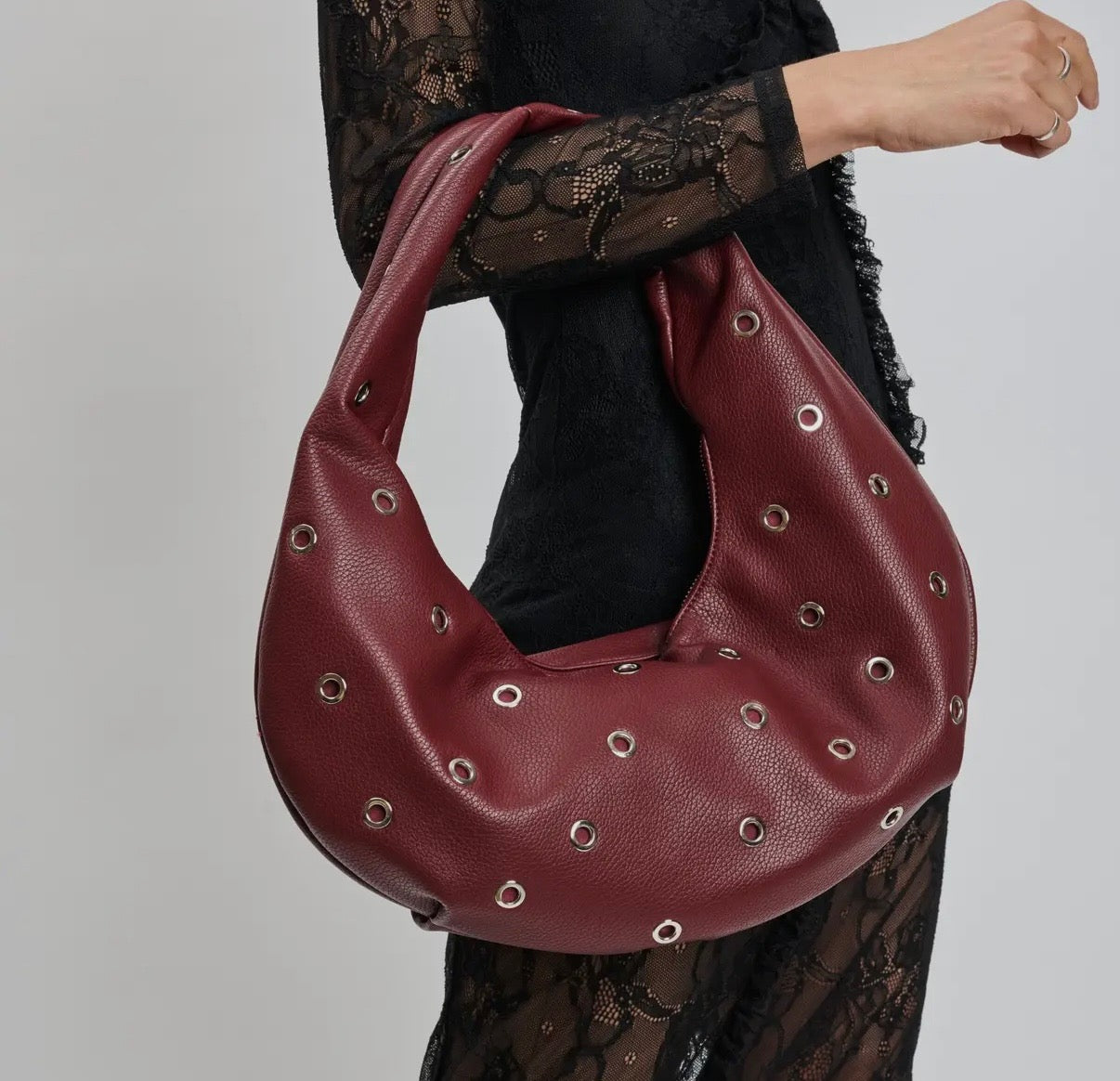 BURGUNDY RIOT HOBO BAG