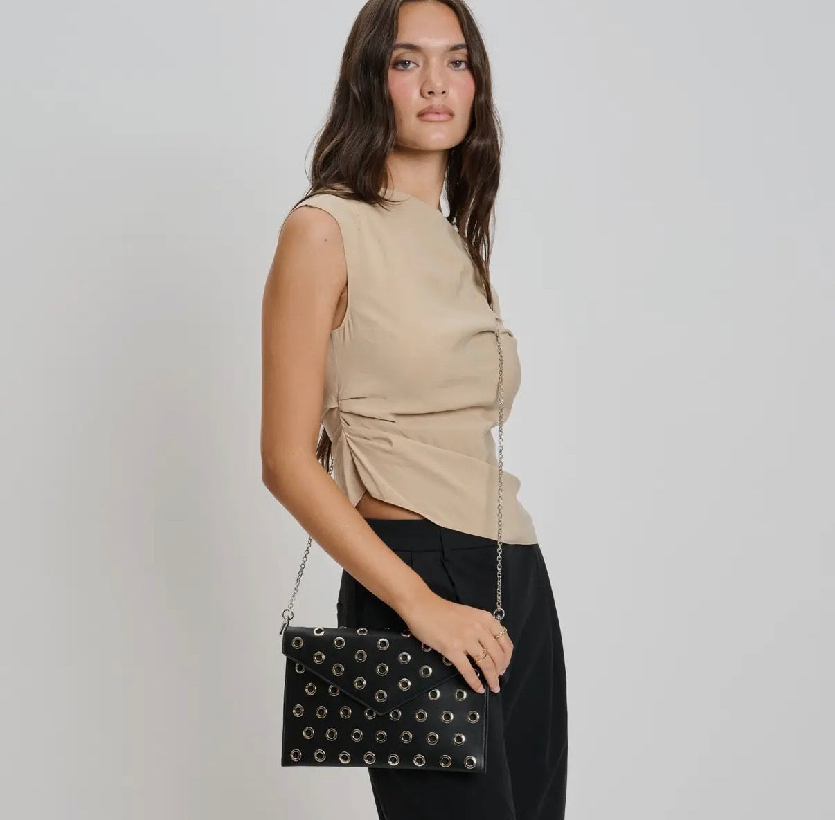 BLACK RAMONA POUCH BAG