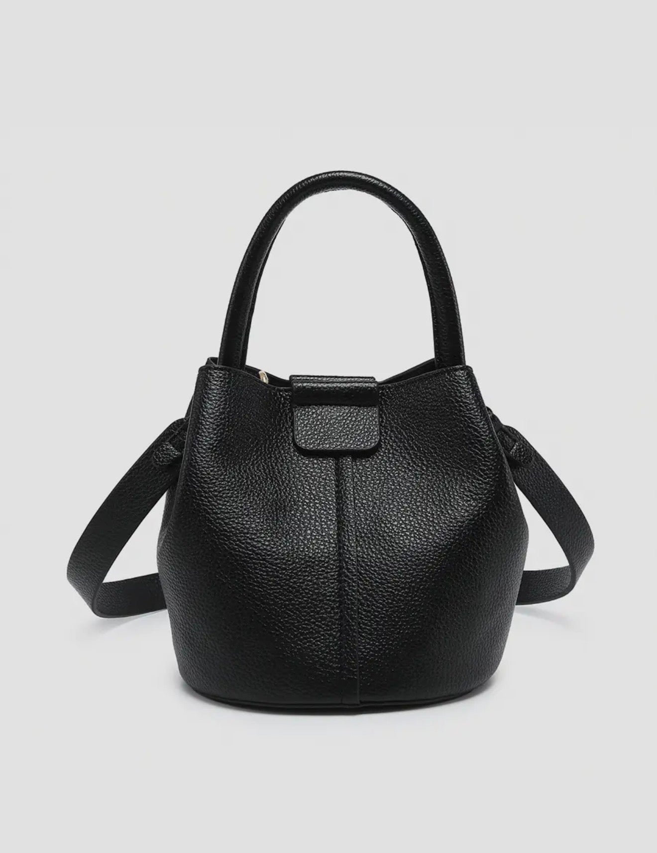BLACK FARRAH BUCKET BAG