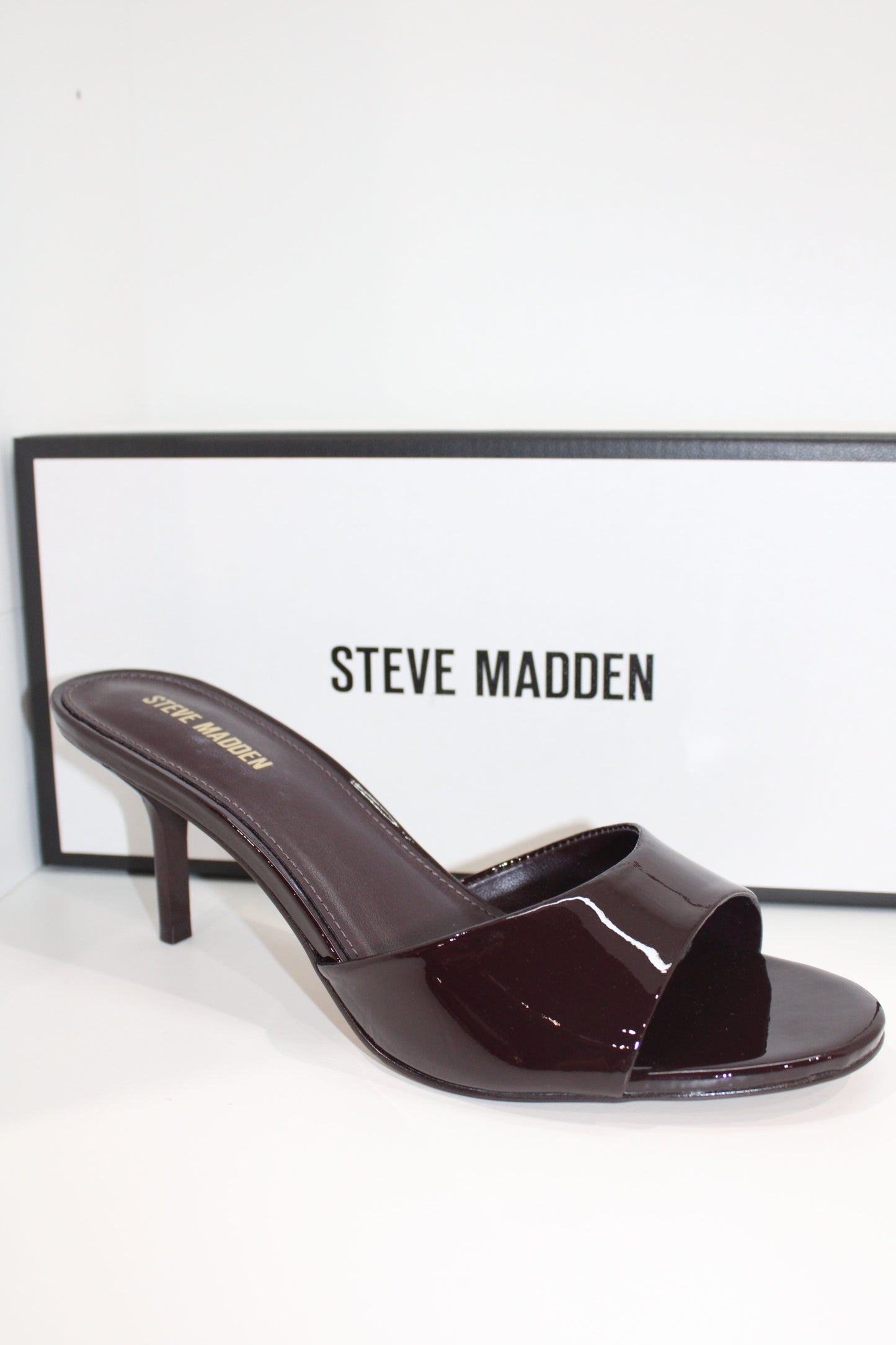 Steve Madden Kendrixs Brown Leather Kitten Heel