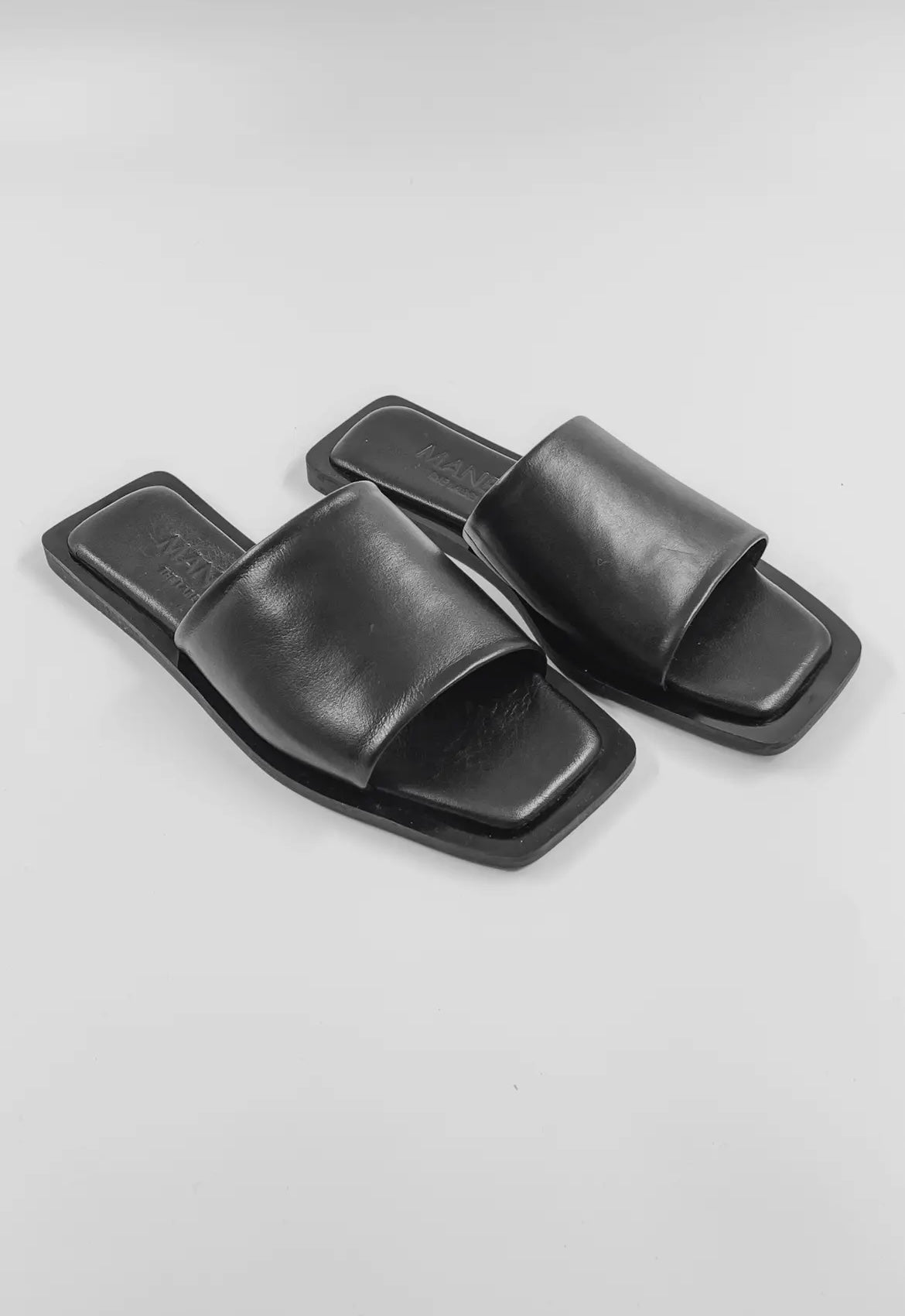 Italian Maneo Black Leather Lenny Slides